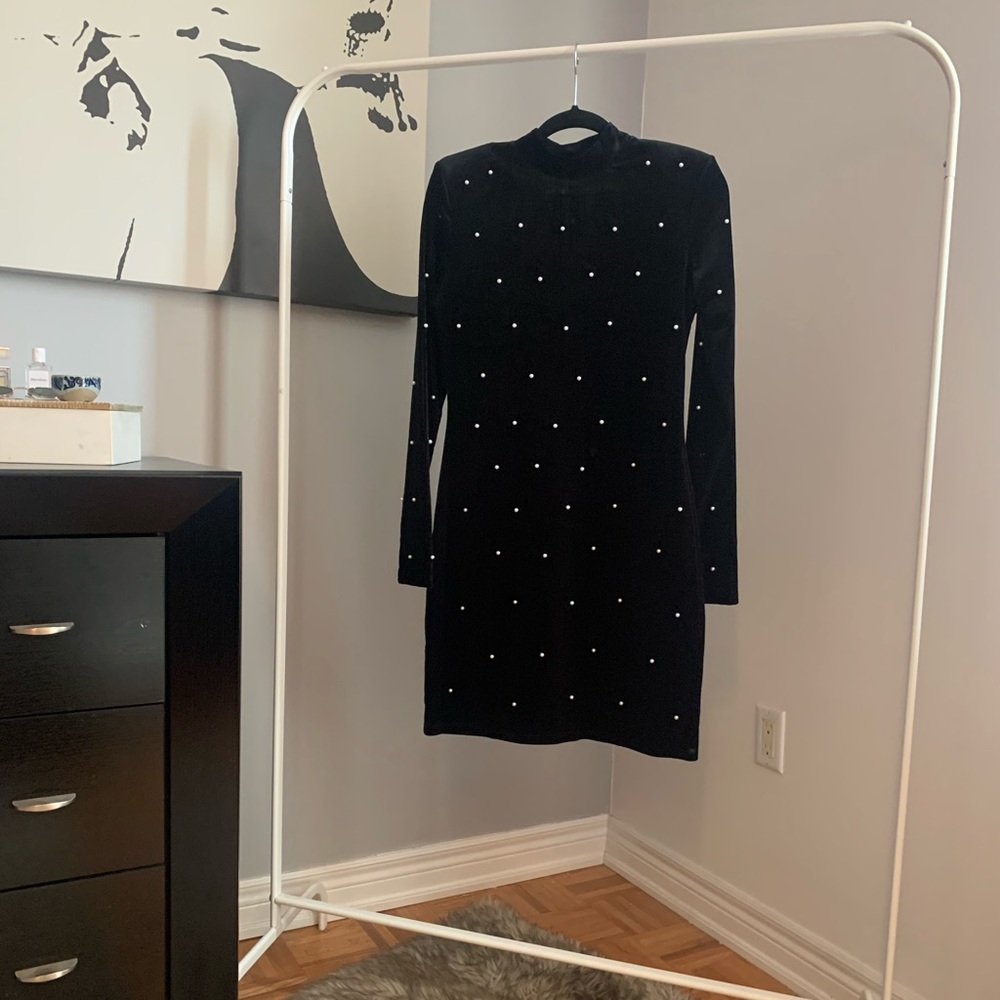 Black Velvet Long sleeve dress